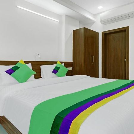 Treebo Raga Hotel Visakhapatnam Exterior photo