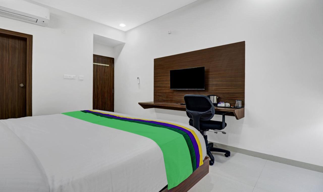 Treebo Raga Hotel Visakhapatnam Exterior photo